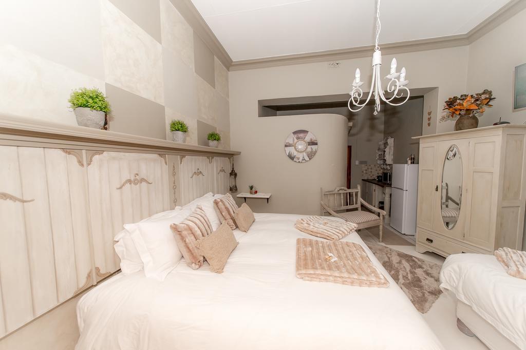 Tarentaalrand Guesthouse Upington Exterior photo